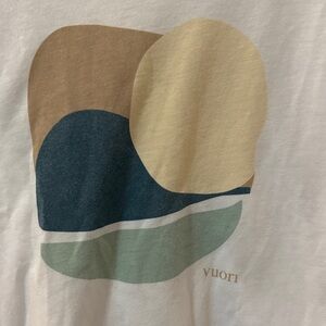 Vuori crop graphic tee, size medium, excellent condition
